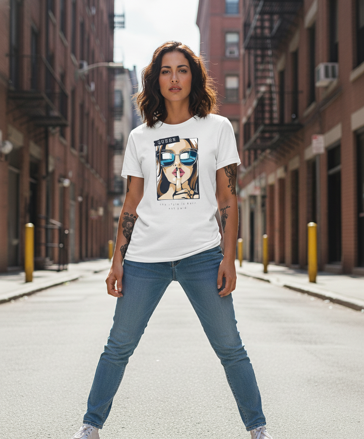 WOMEN'S WHITE QUEEN REGULAR FIT TSHIRT